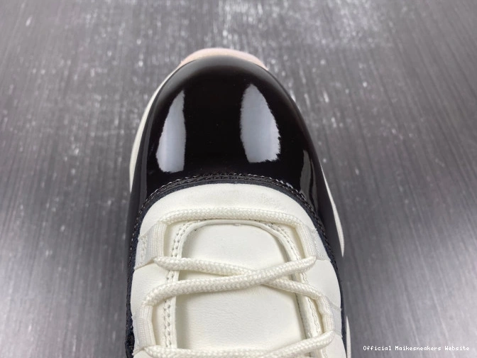 Official Maikesneakers Air 11 Neapolitan Jordan AR0715-101 WMNS 0728